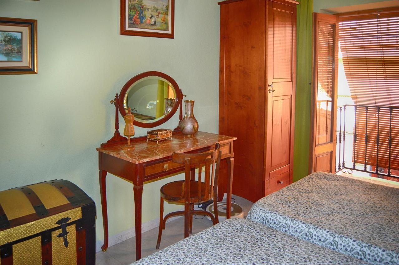La Vieja Parra Guest House La Puerta de Segura ภายนอก รูปภาพ