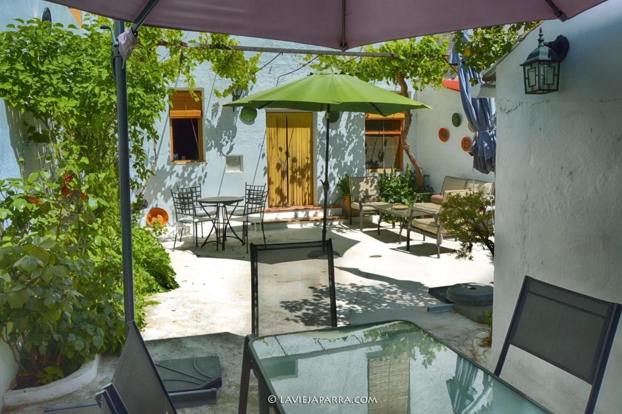 La Vieja Parra Guest House La Puerta de Segura ภายนอก รูปภาพ
