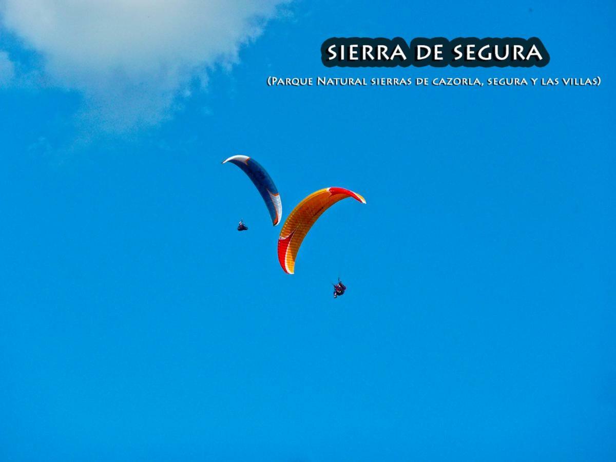 La Vieja Parra Guest House La Puerta de Segura ภายนอก รูปภาพ