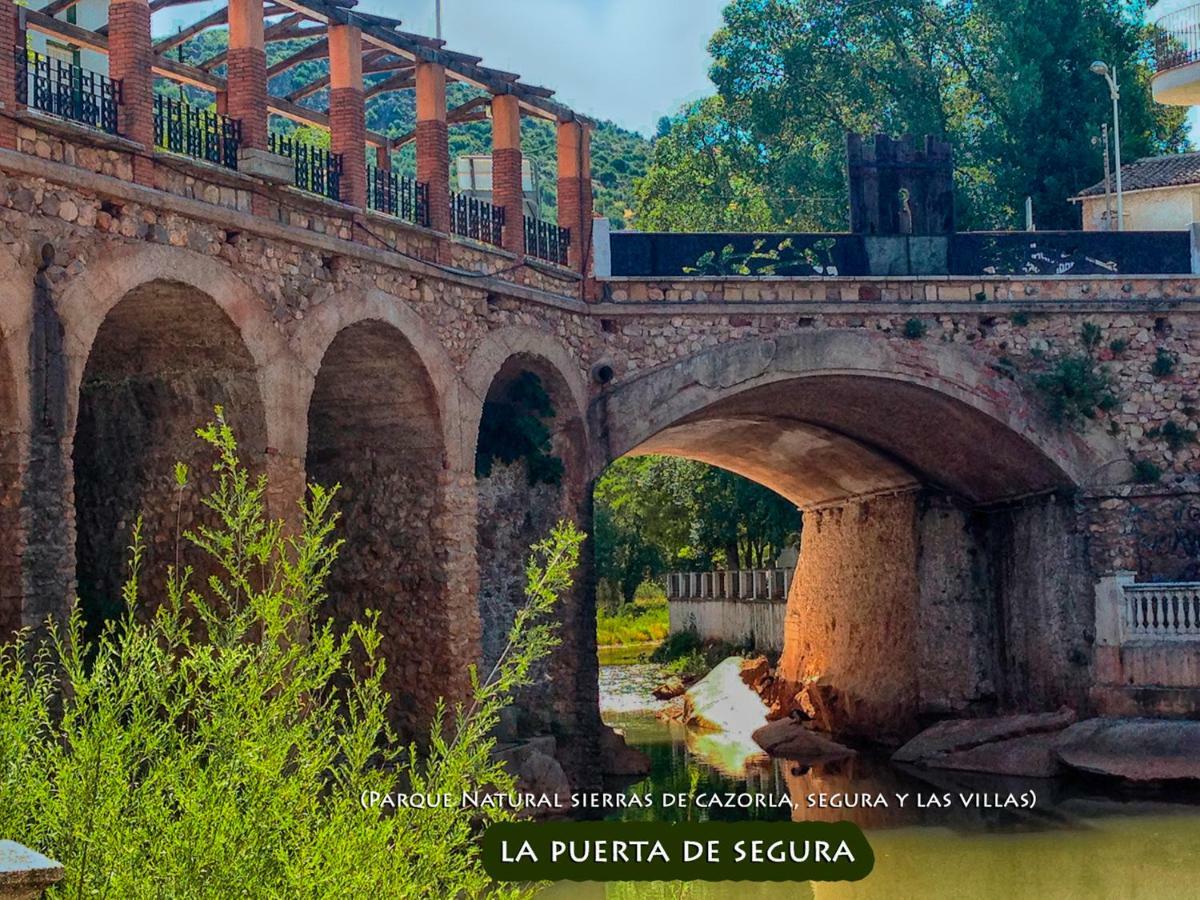 La Vieja Parra Guest House La Puerta de Segura ภายนอก รูปภาพ